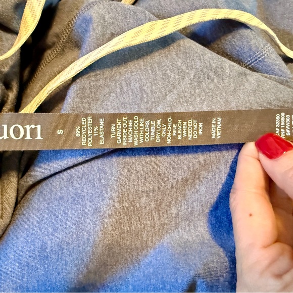 Vuori Performance Joggers in Light Azure Heather. Size small - Picture 5 of 5